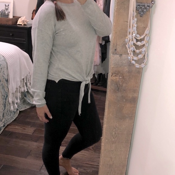 United States sweaters petite large grey tie front - Picture 3 of 6